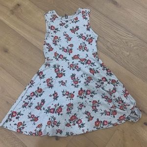 vans dress size medium